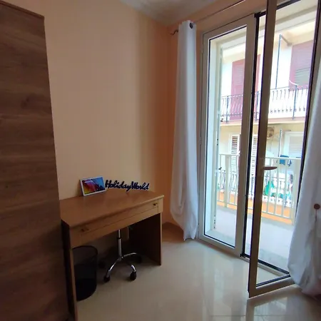 Lory By World Apartment